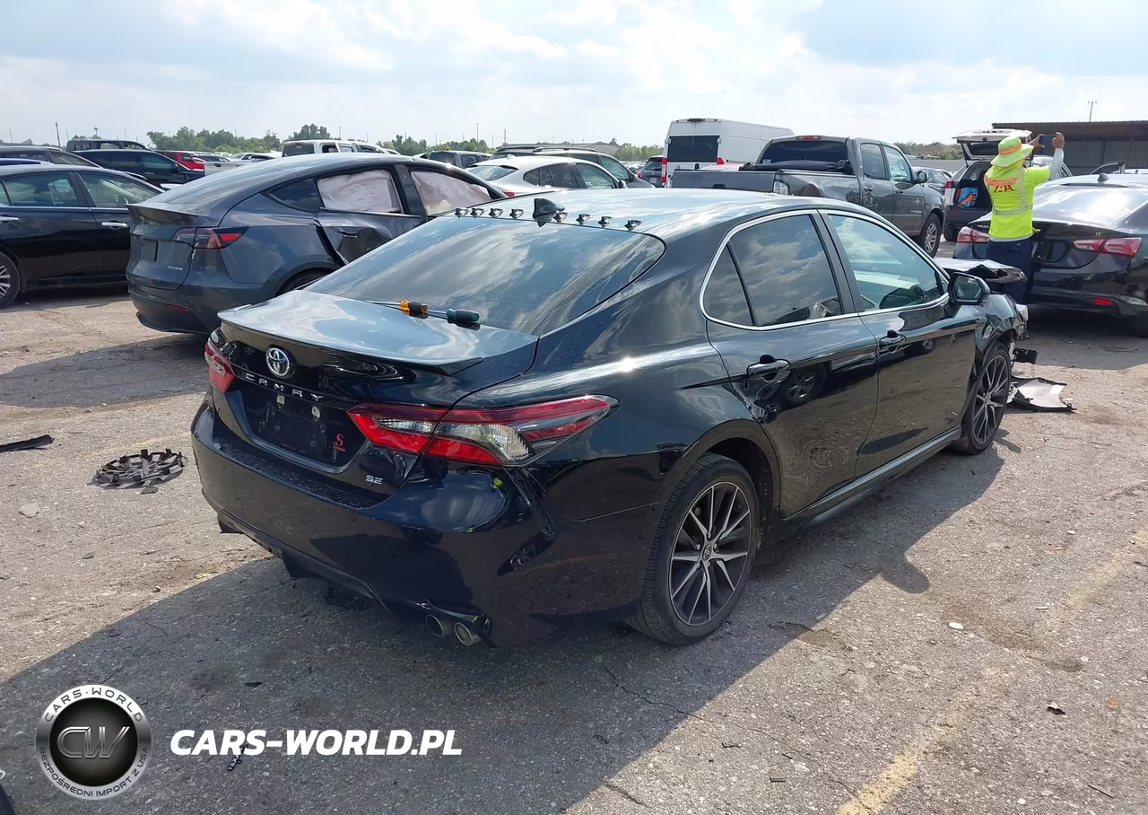 2021 Toyota Camry Se VIN:4T1G11AK9MU597953 - 4