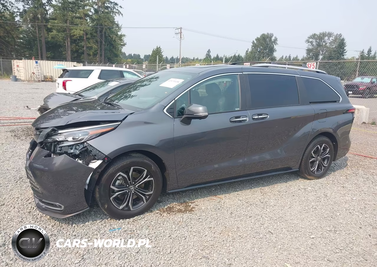 2025 Toyota Sienna Platinum VIN:5TDESKFC6SS205724 - 13
