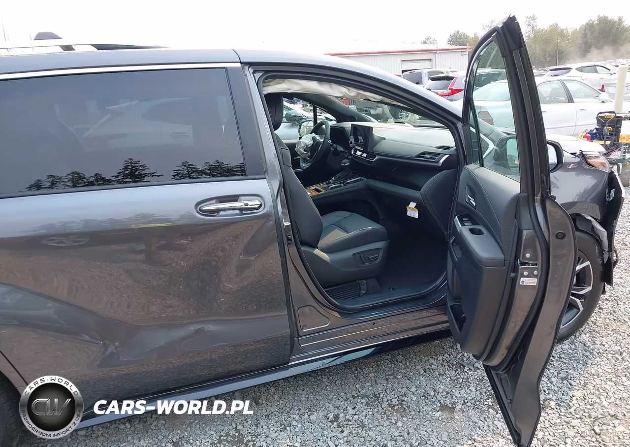 2025 Toyota Sienna Platinum VIN:5TDESKFC6SS205724 - 5