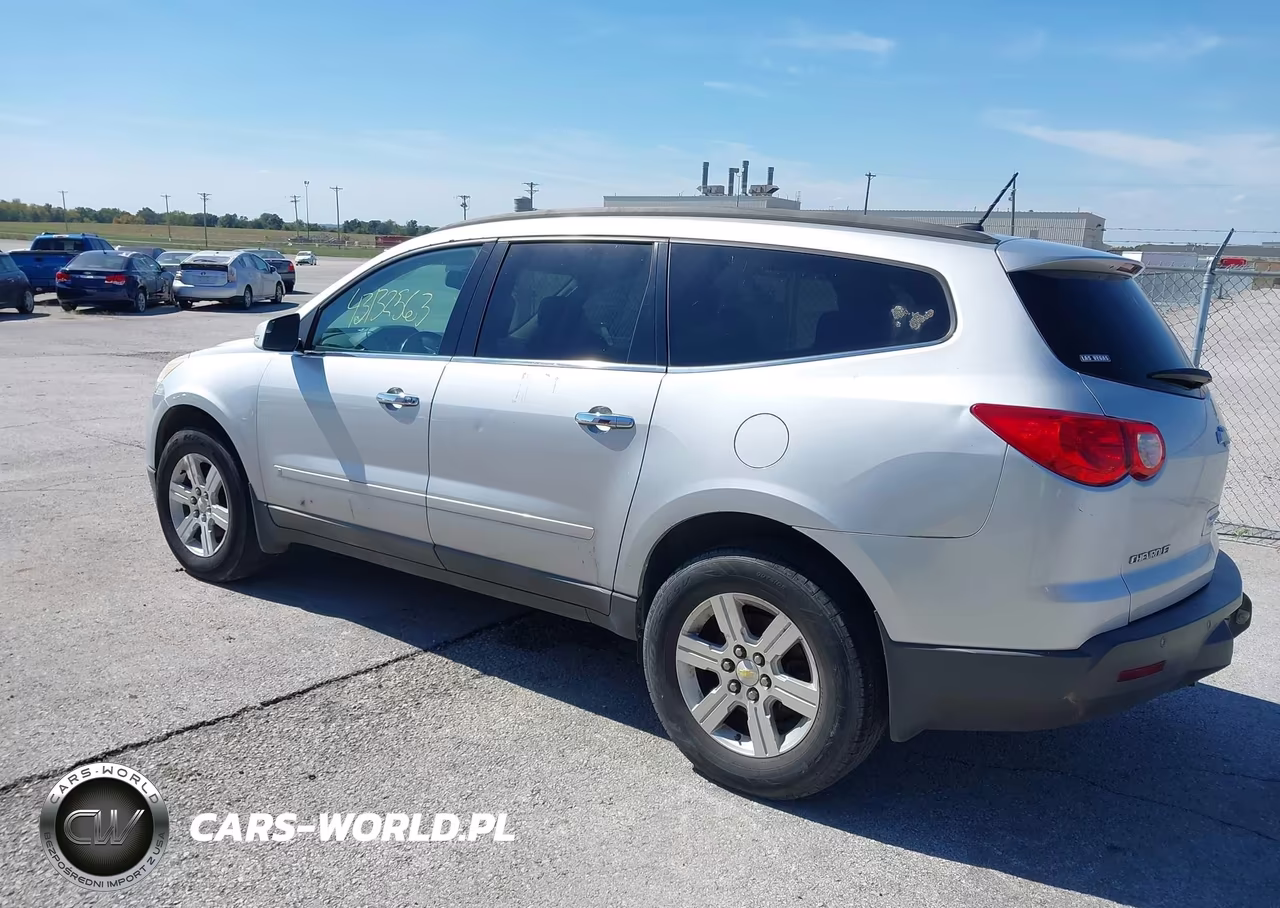 2010 Chevrolet Traverse Lt VIN:1GNLVFED6AS109864 - 3