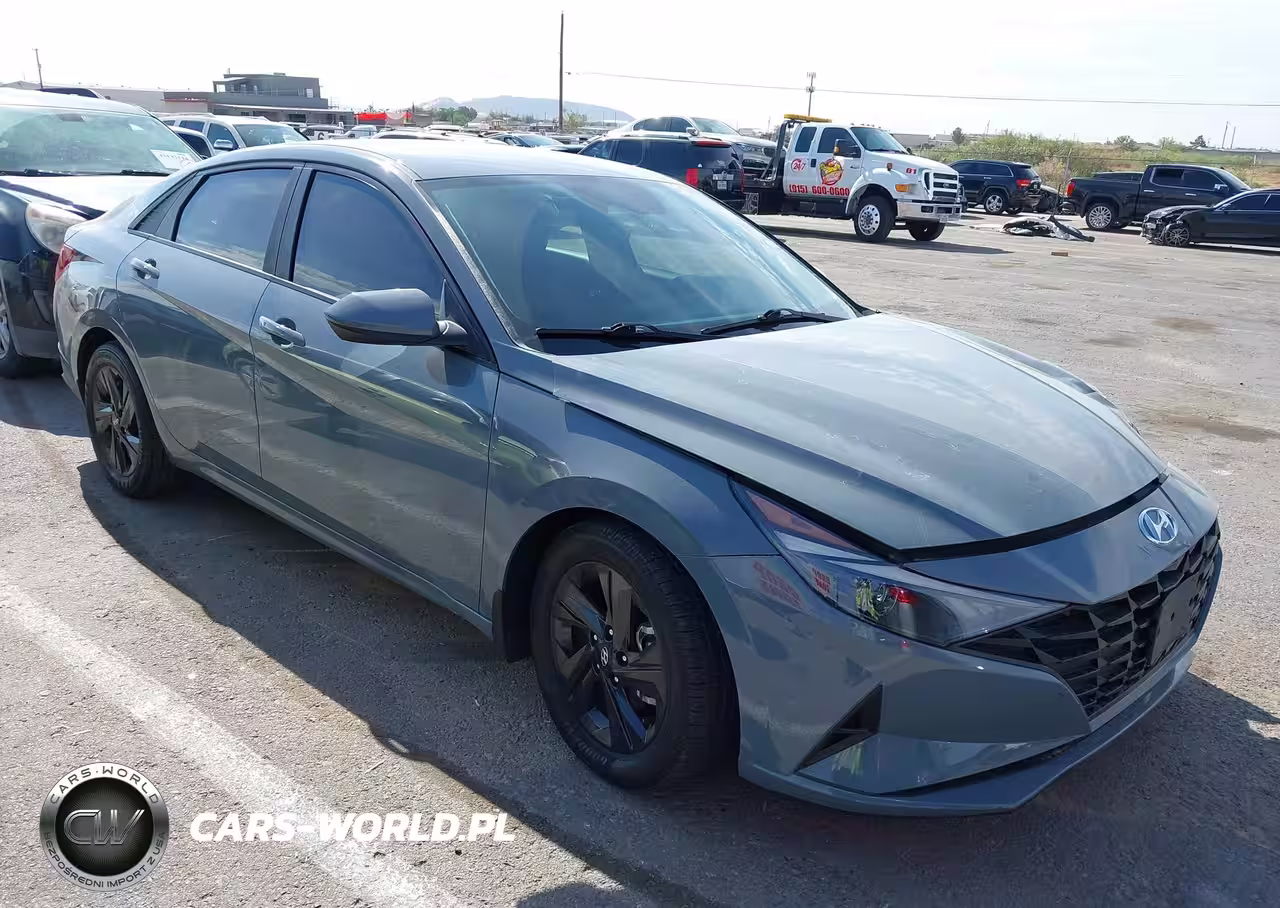 2022 Hyundai Elantra Sel