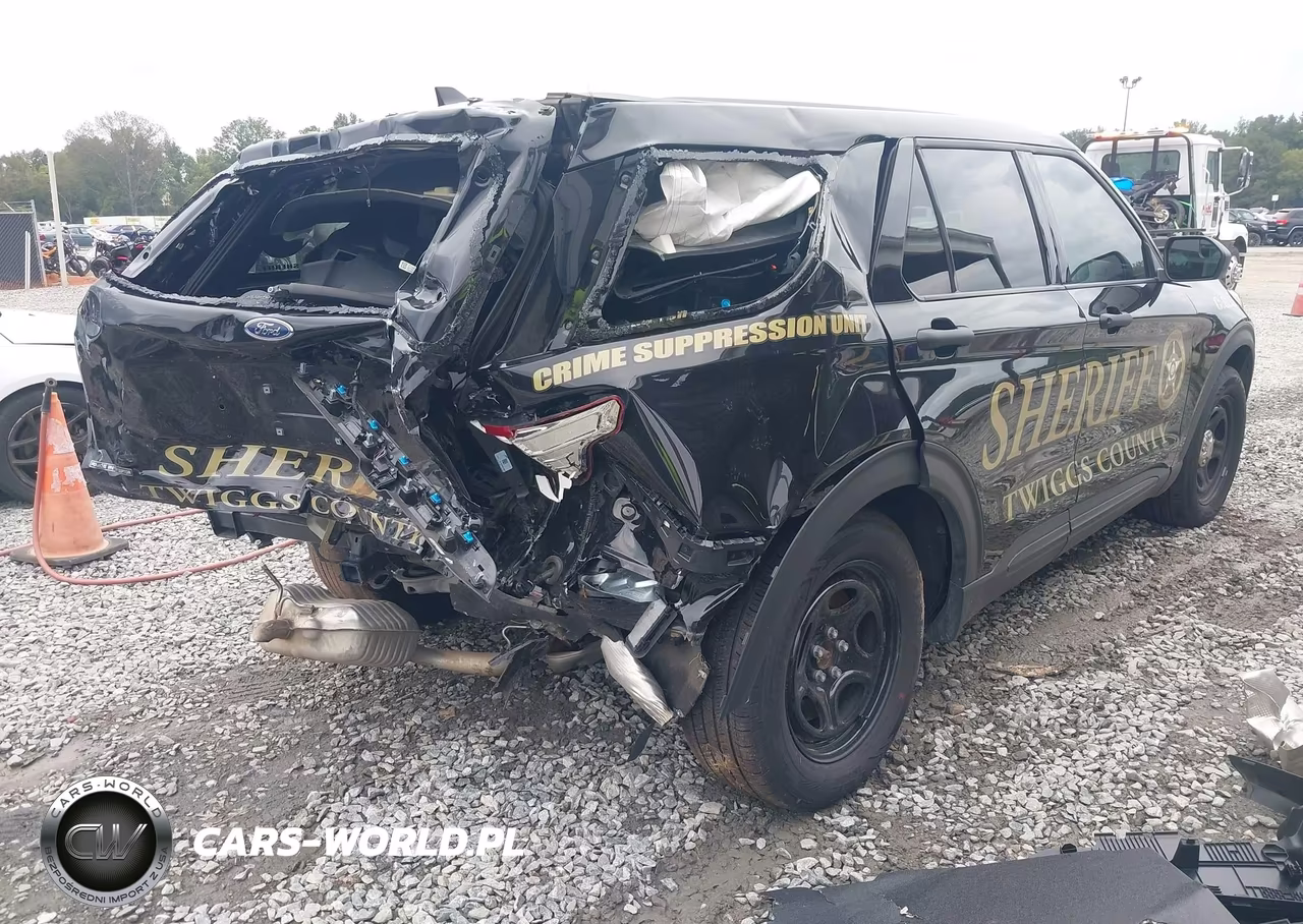 2024 Ford Police Interceptor VIN:1FM5K8AC6RGA25704 - 4
