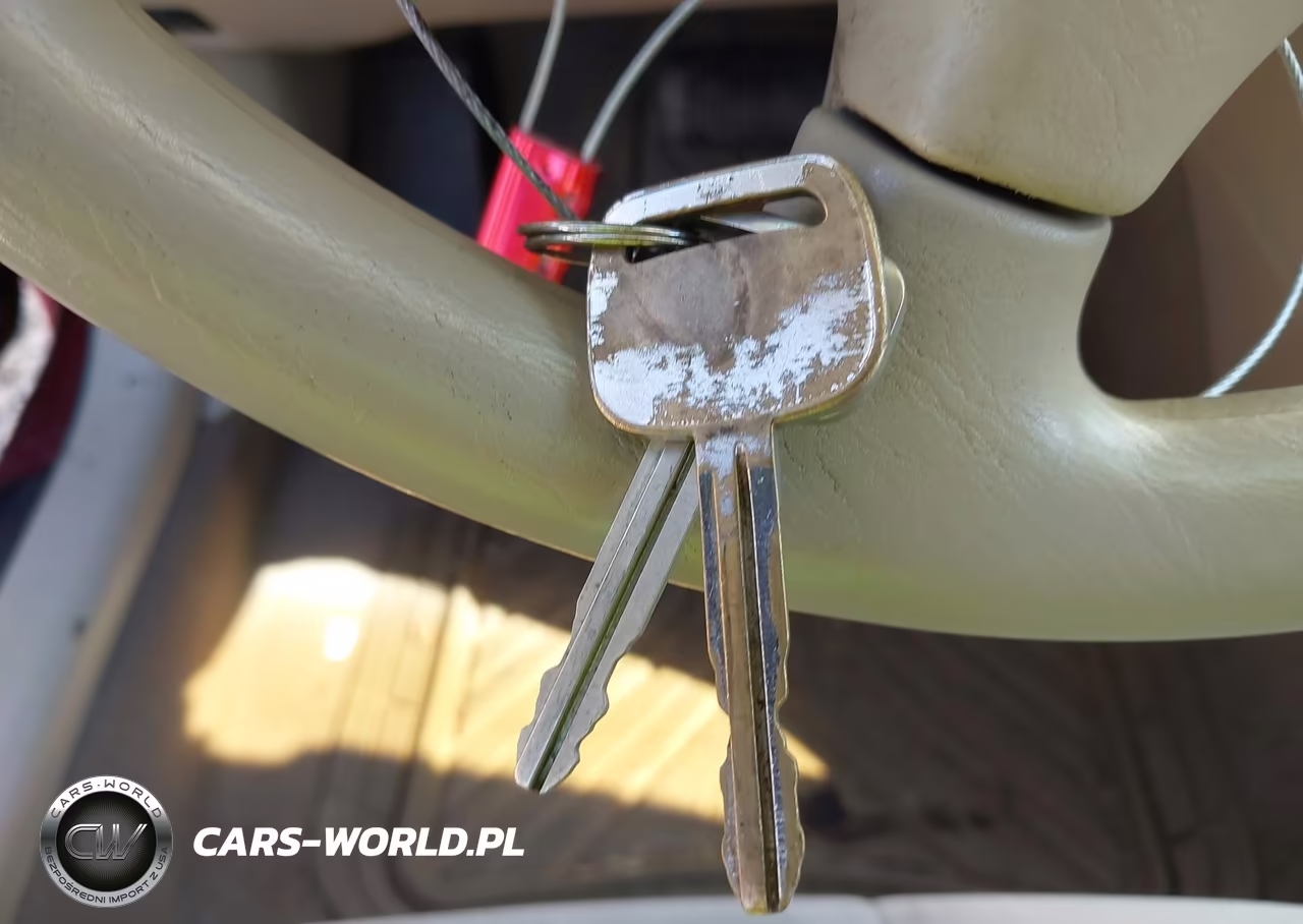 1999 Toyota Corolla Le VIN:1NXBR12E3XZ198407 - 11