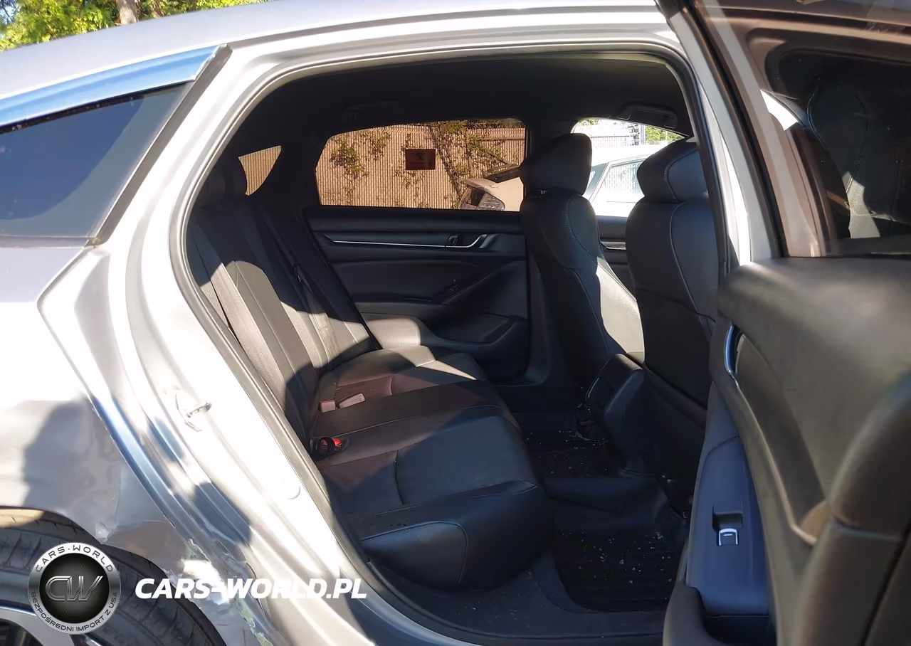 2019 Honda Accord Sport VIN:1HGCV1F33KA145974 - 8