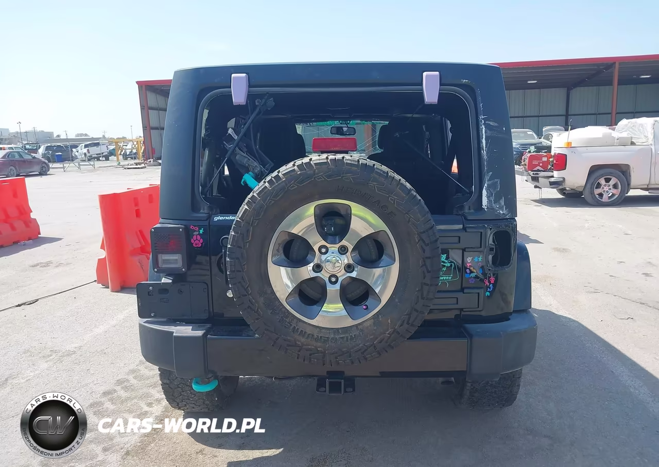 2016 Jeep Wrangler Unlimited Sahara VIN:1C4HJWEG8GL334973 - 16