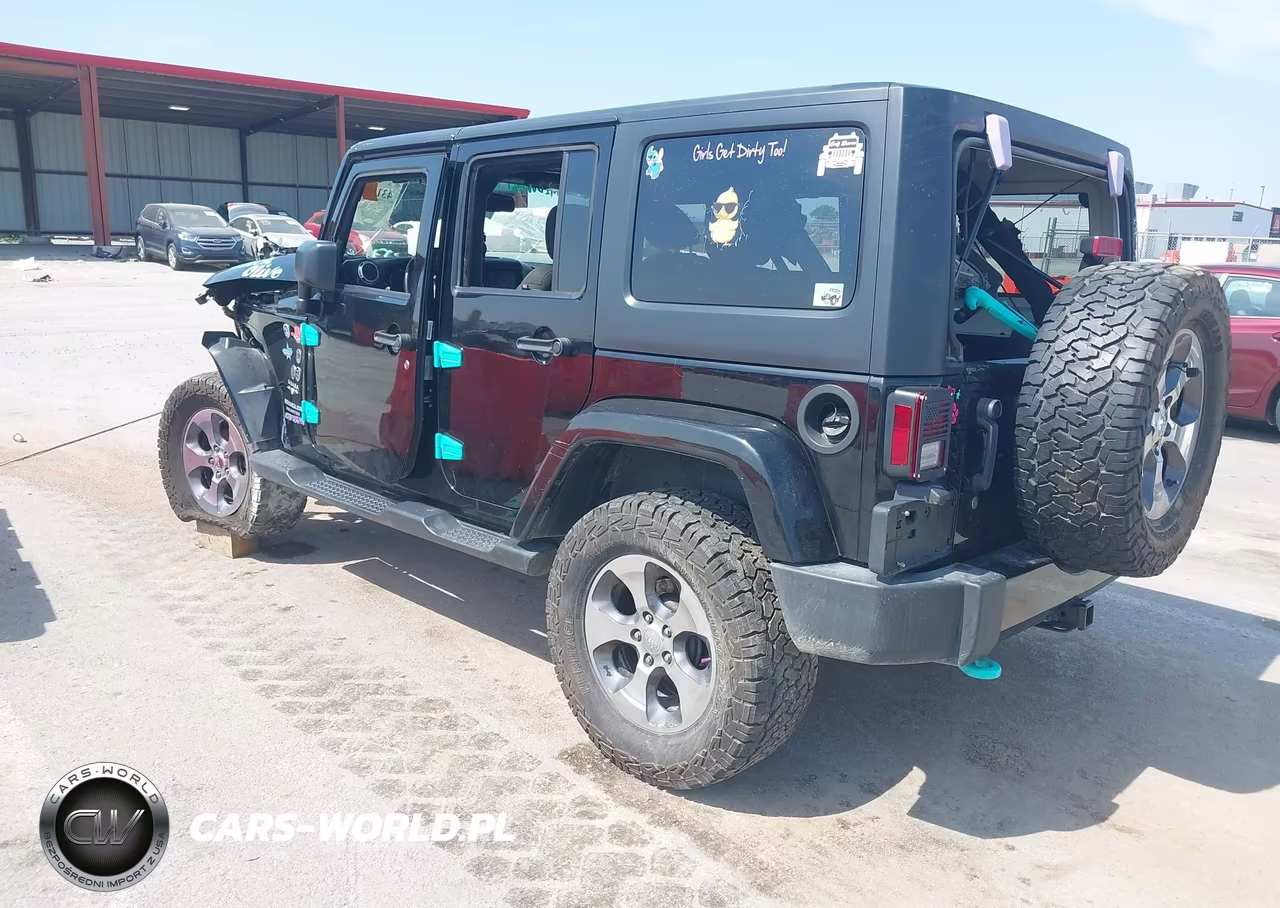 2016 Jeep Wrangler Unlimited Sahara VIN:1C4HJWEG8GL334973 - 3