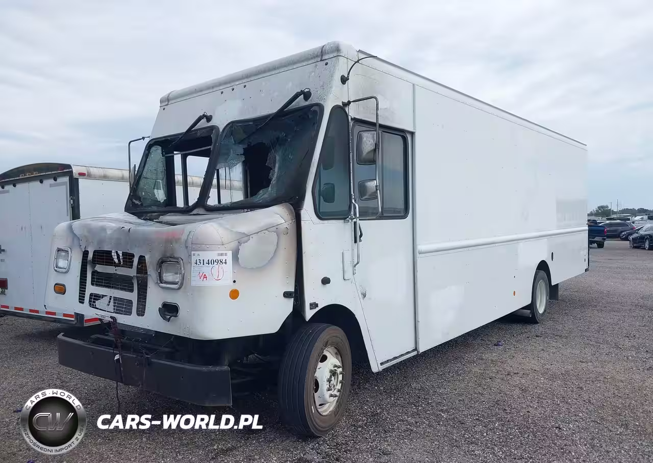 2016 Ford F-59 Commercial Stripped