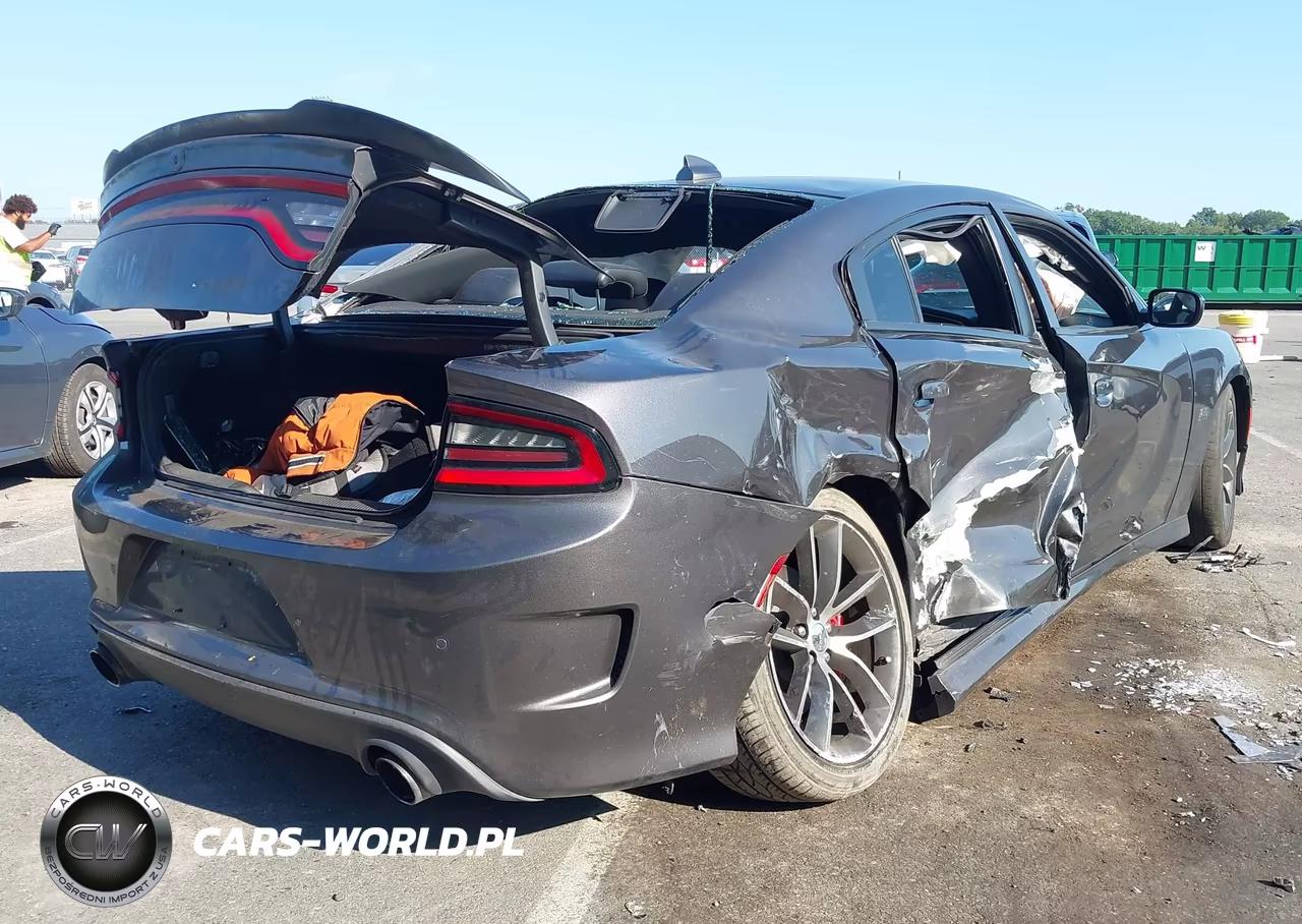2016 Dodge Charger R-T Scat Pack VIN:2C3CDXGJ0GH132744 - 4