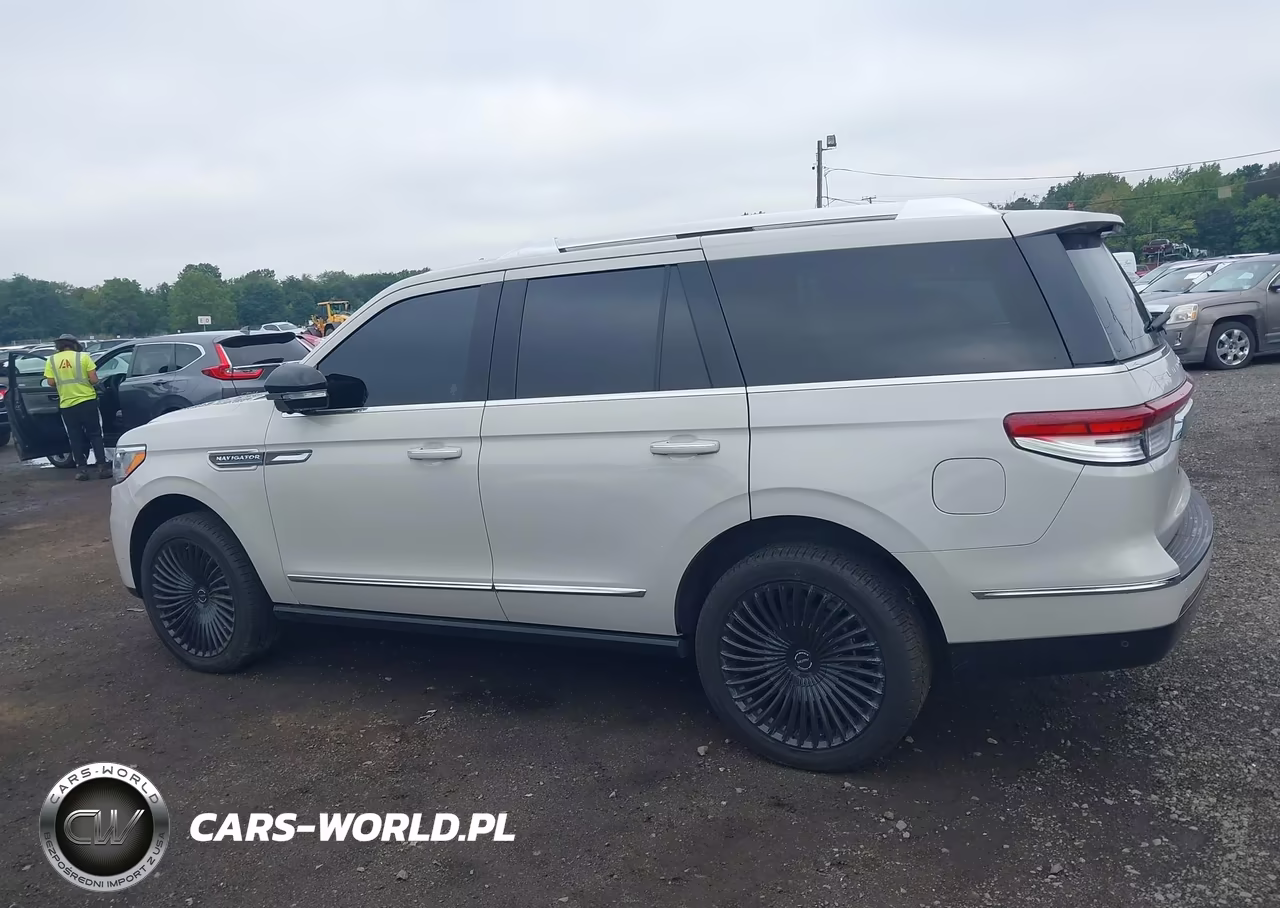 2022 Lincoln Navigator Reserve VIN:5LMJJ2LT2NEL02363 - 14