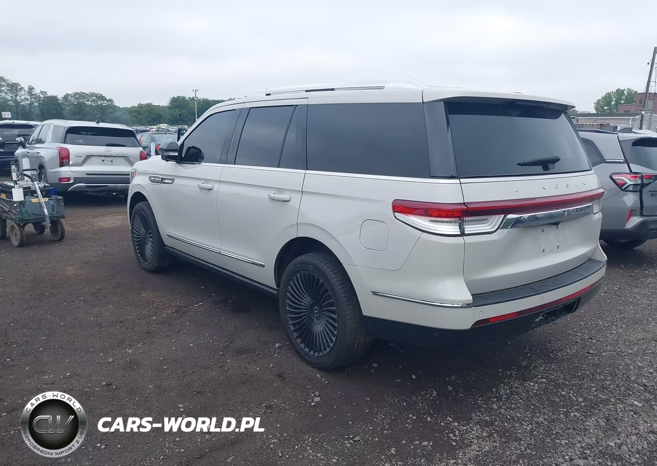 2022 Lincoln Navigator Reserve VIN:5LMJJ2LT2NEL02363 - 3