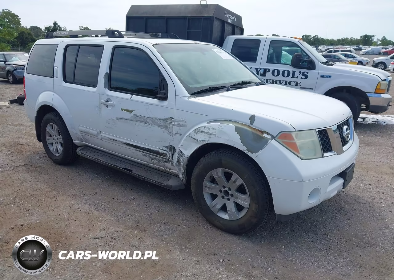 2005 Nissan Pathfinder Le