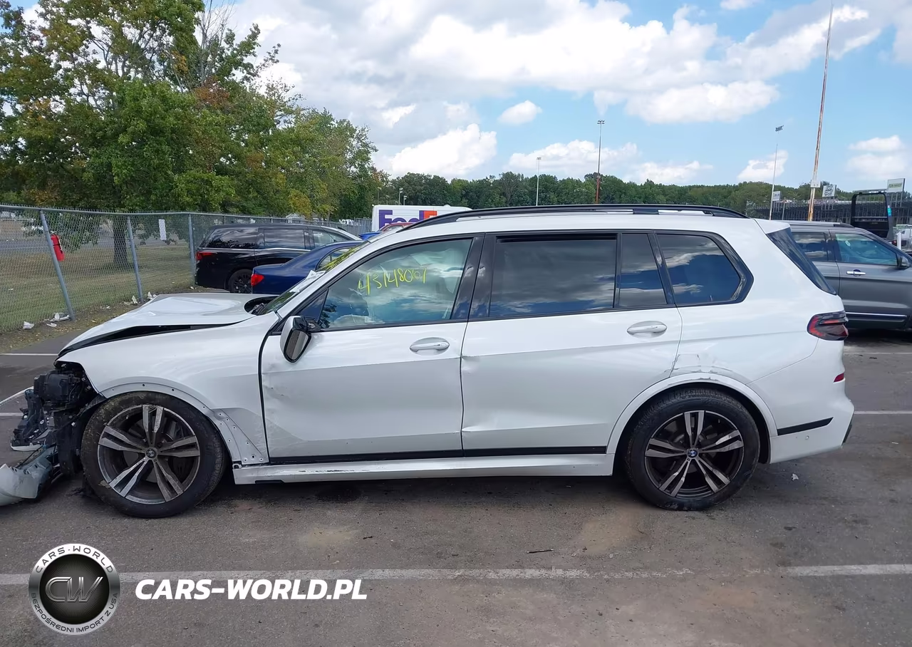 2024 BMW X7 xDrive40I VIN:5UX23EM08R9U94106 - 14