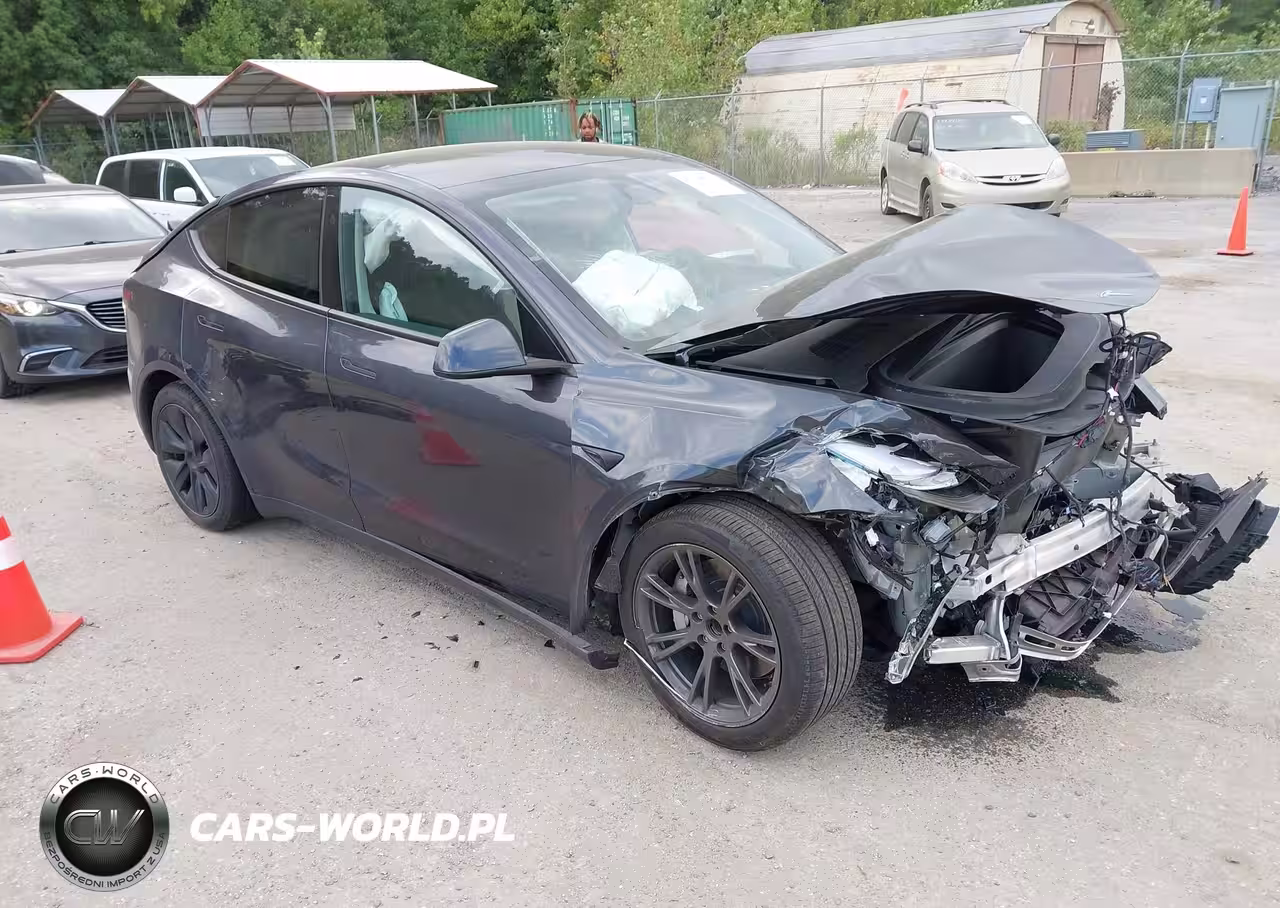 2025 Tesla Model Y Long Range Dual Motor All-Wheel Drive