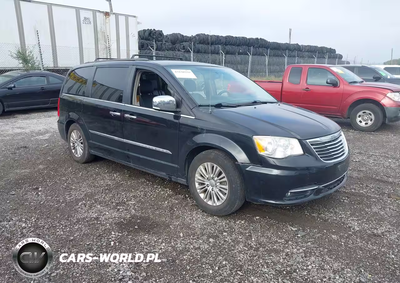 2015 Chrysler Town & Country Touring-L