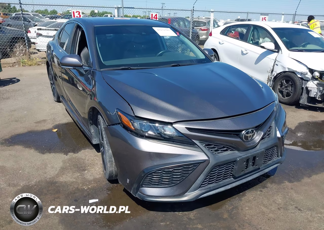 2021 Toyota Camry Se – zdjęcie 1 z 16