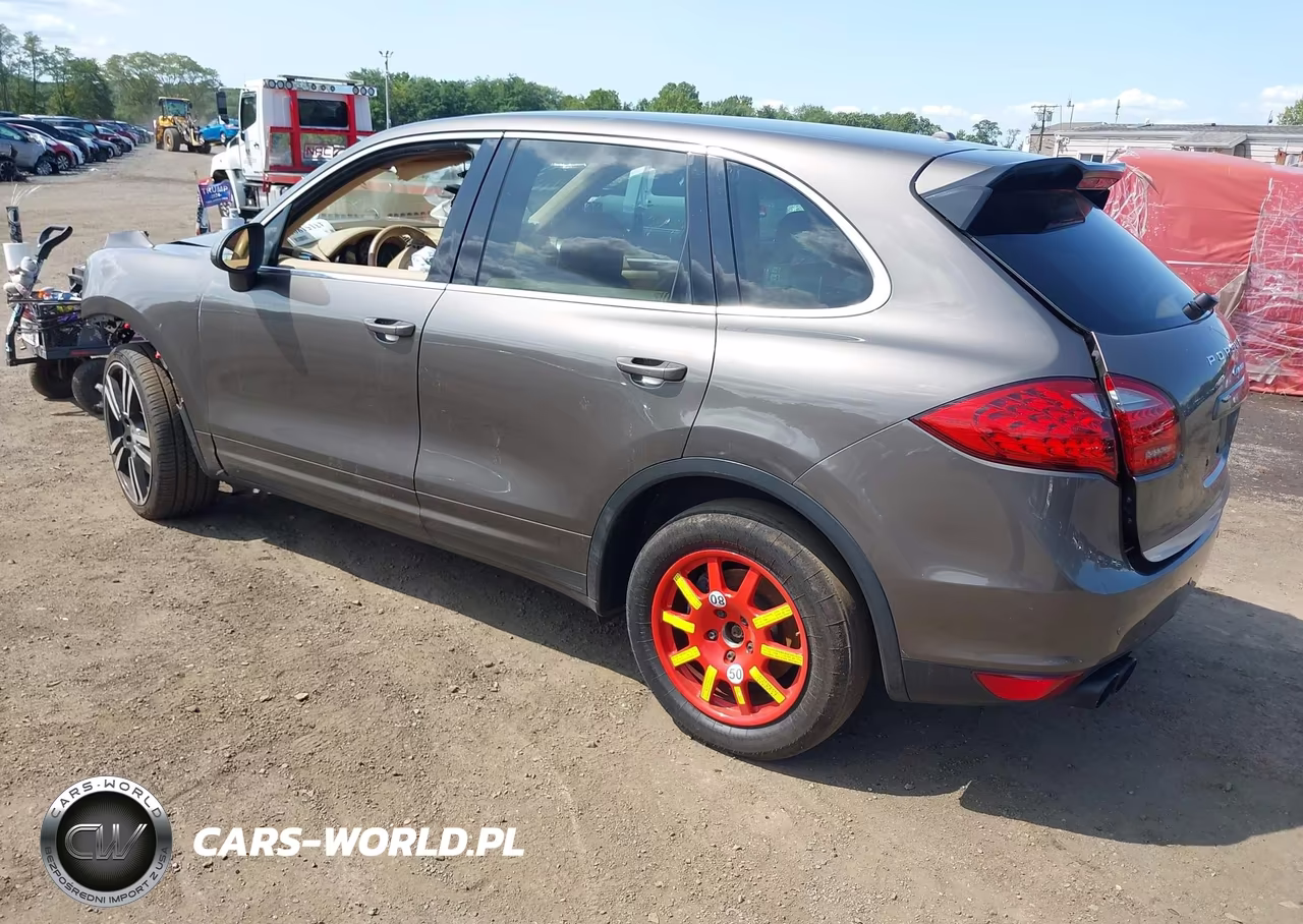 2012 Porsche Cayenne VIN:WP1AA2A23CLA06583 - 3