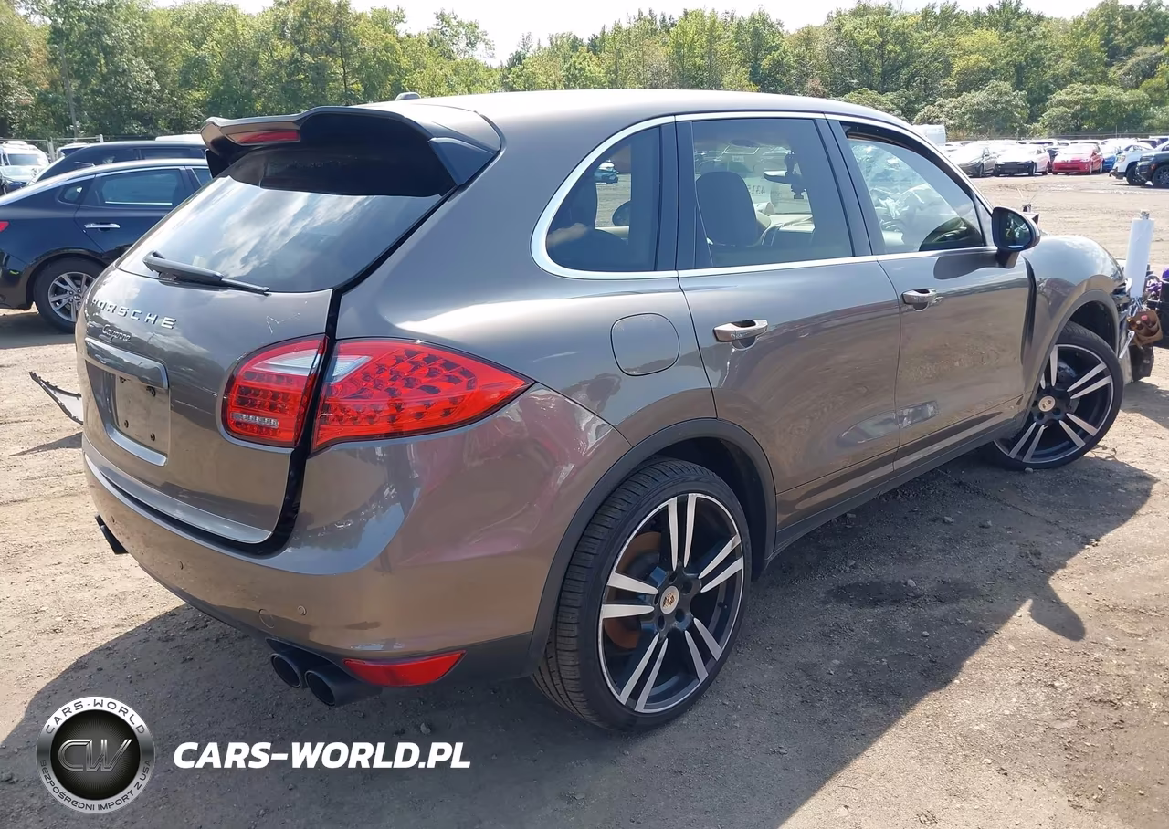 2012 Porsche Cayenne VIN:WP1AA2A23CLA06583 - 4