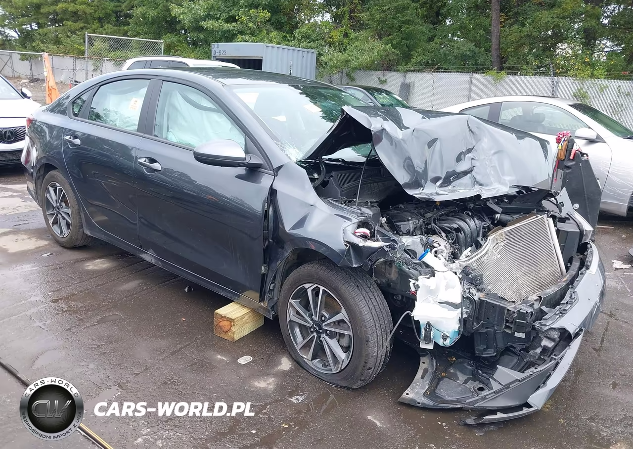 2023 Kia Forte Lxs – zdjęcie 1 z 12