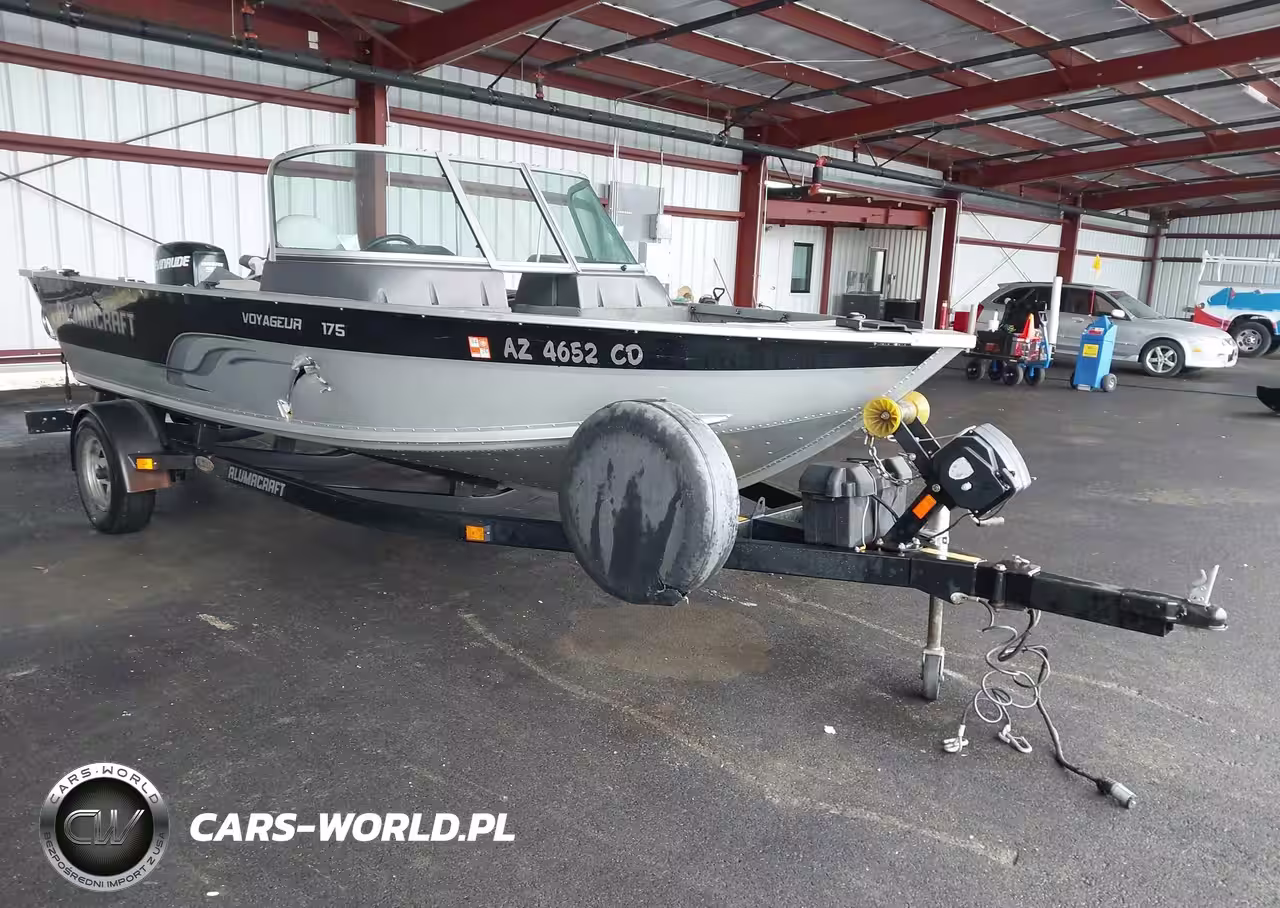 2014 Alumacraft Boat