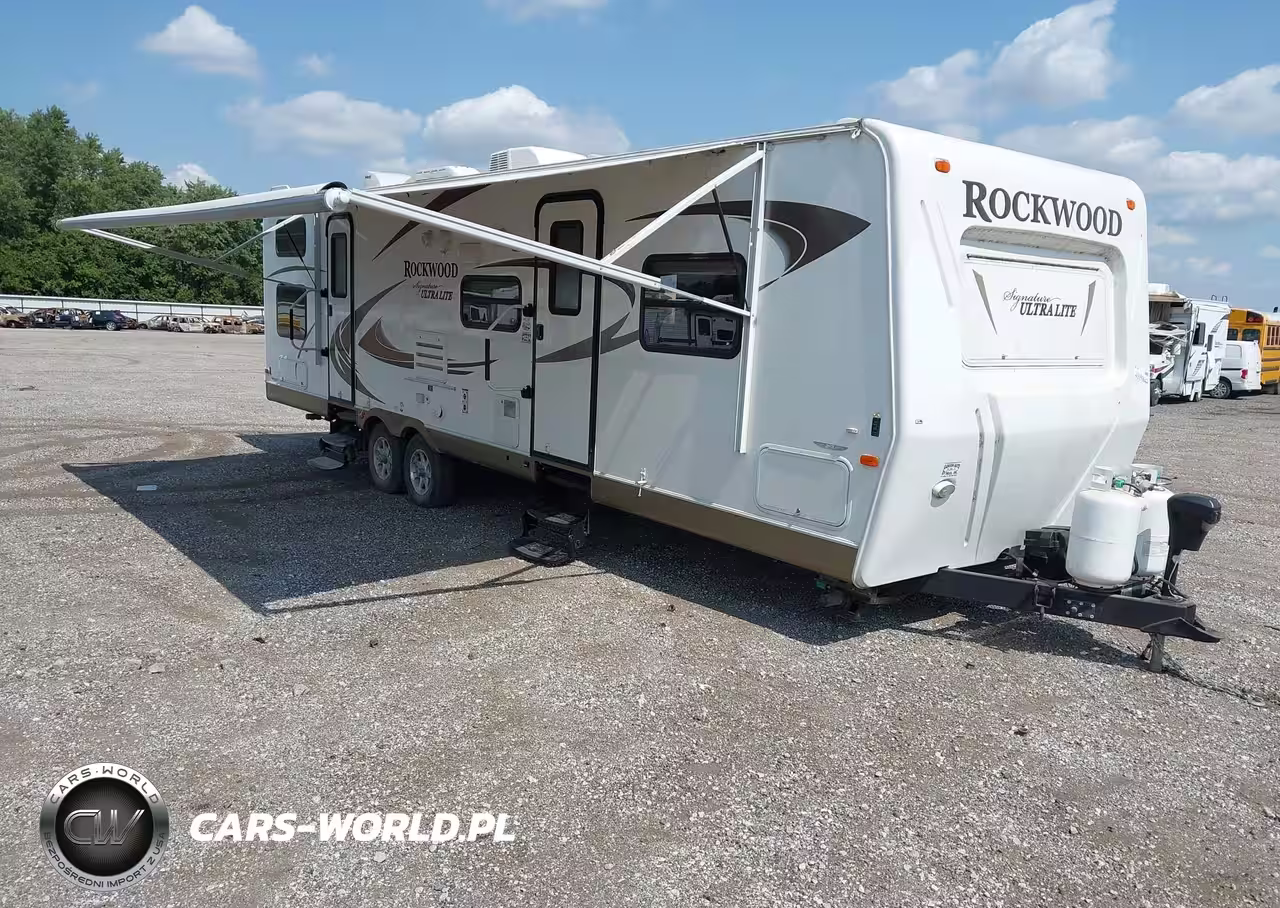 2012 Rockwood Signature Ultra Lite 8317Ss Travel Trailer