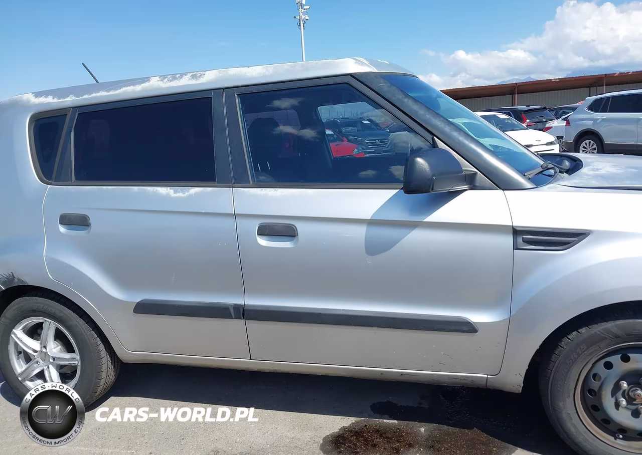 2010 Kia Soul VIN:KNDJT2A18A7137095 - 13