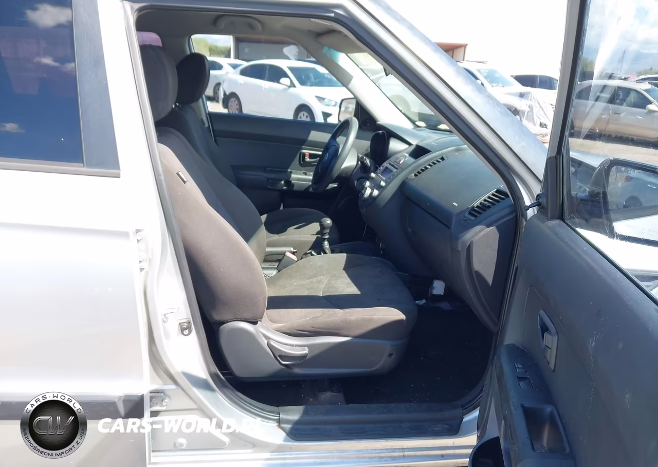2010 Kia Soul VIN:KNDJT2A18A7137095 - 5