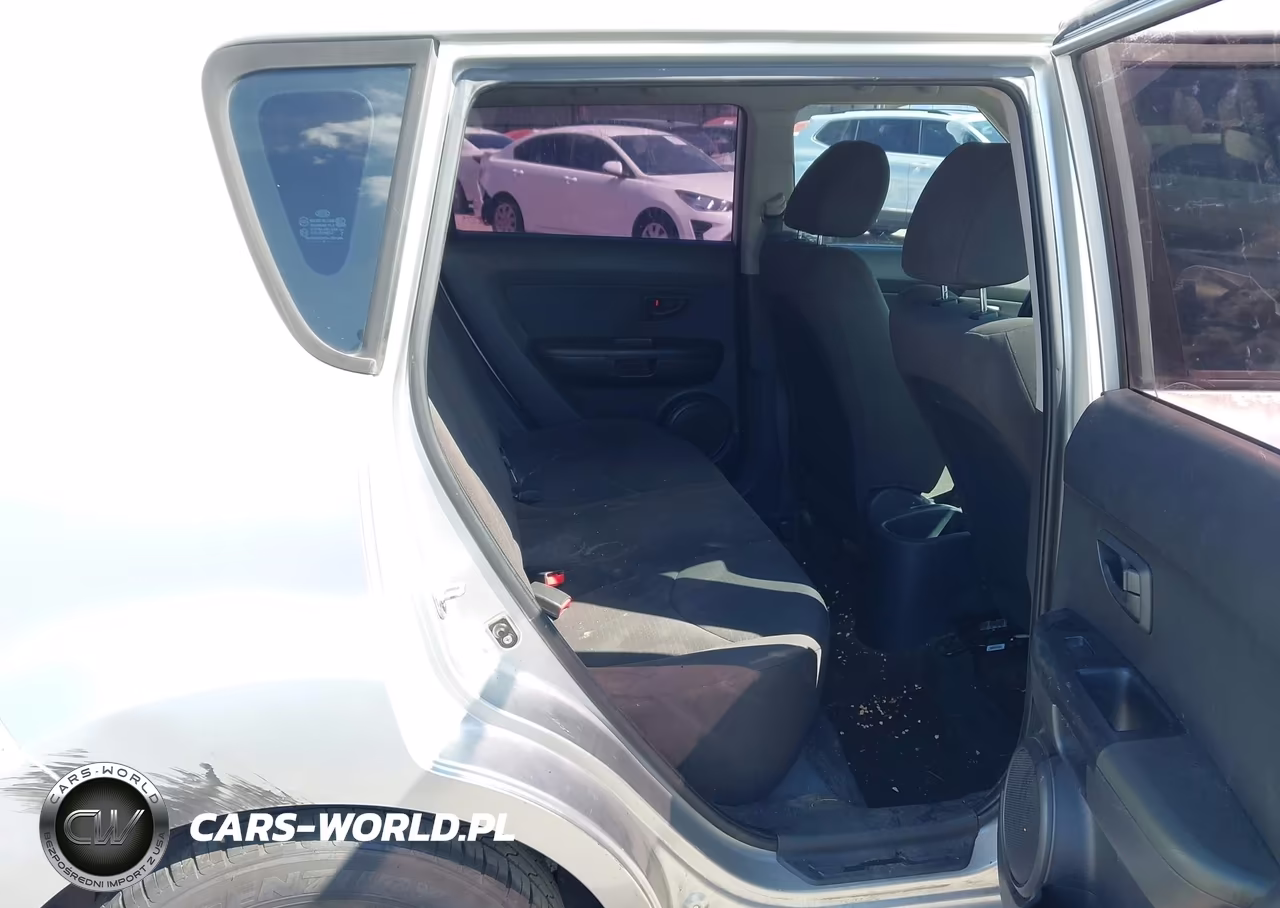 2010 Kia Soul VIN:KNDJT2A18A7137095 - 8