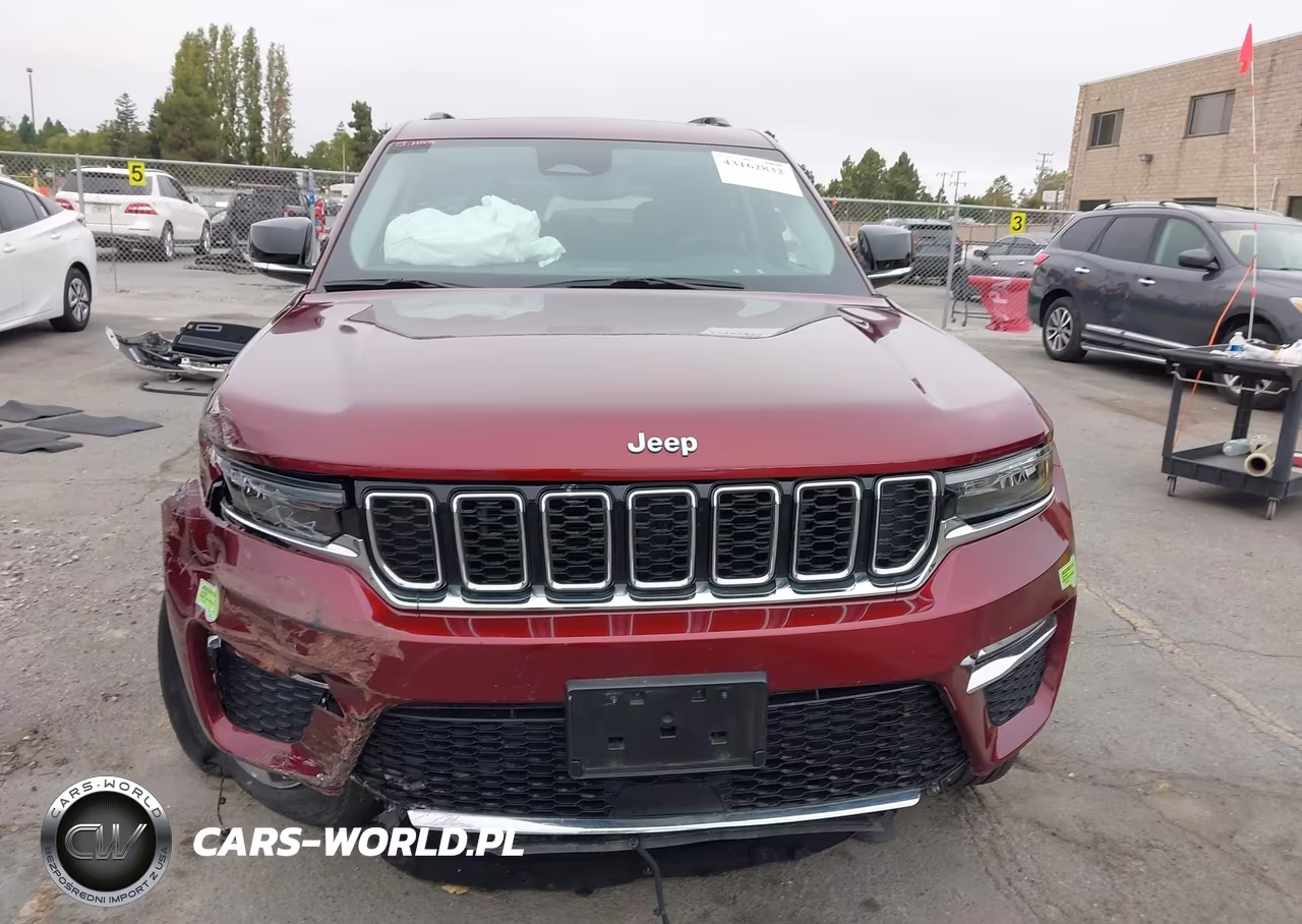 2022 Jeep Grand Cherokee 4Xe Limited 4X4 VIN:1C4RJYB69N8760084 - 13