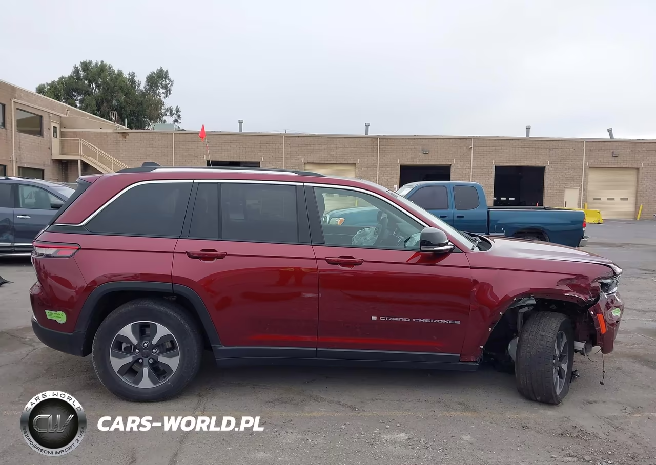 2022 Jeep Grand Cherokee 4Xe Limited 4X4 VIN:1C4RJYB69N8760084 - 14