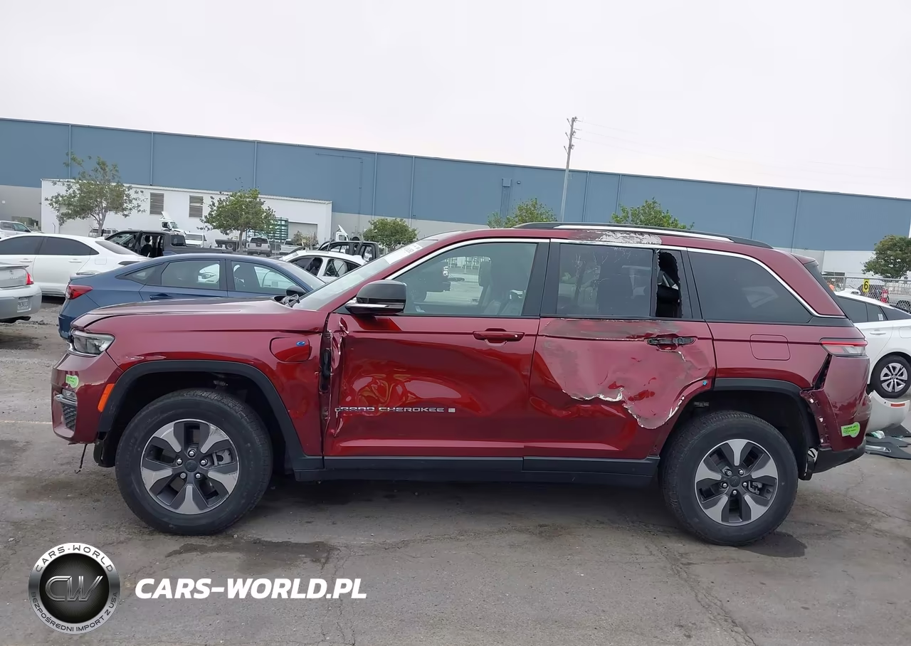 2022 Jeep Grand Cherokee 4Xe Limited 4X4 VIN:1C4RJYB69N8760084 - 15