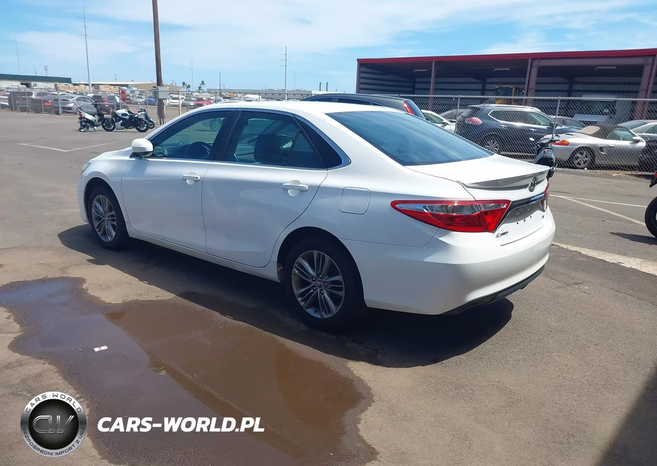 2015 Toyota Camry Se VIN:4T1BF1FK4FU104428 - 3