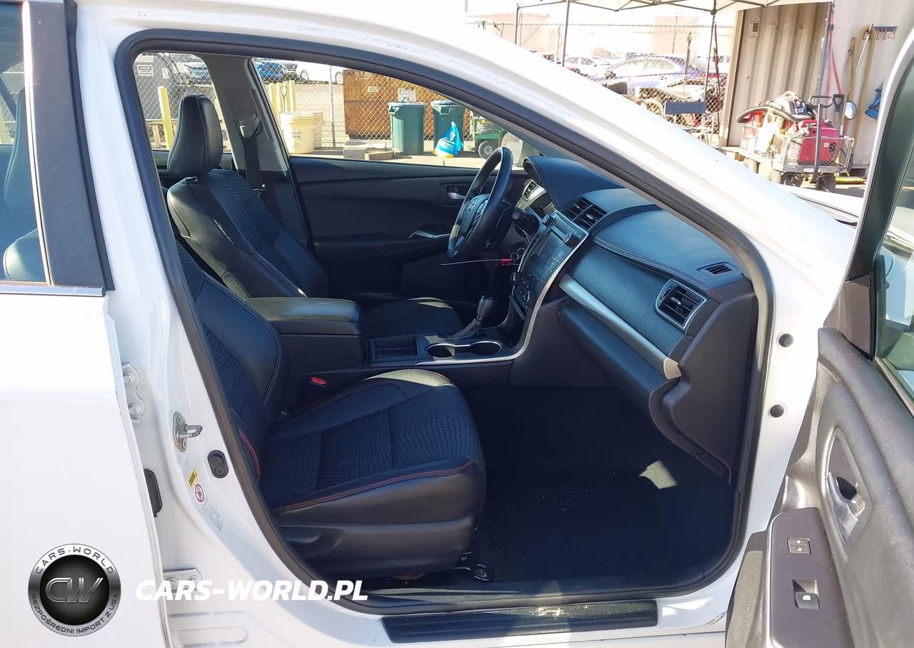 2015 Toyota Camry Se VIN:4T1BF1FK4FU104428 - 5