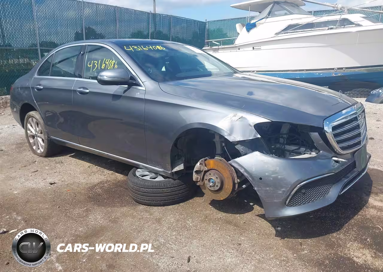 MERCEDES-BENZ