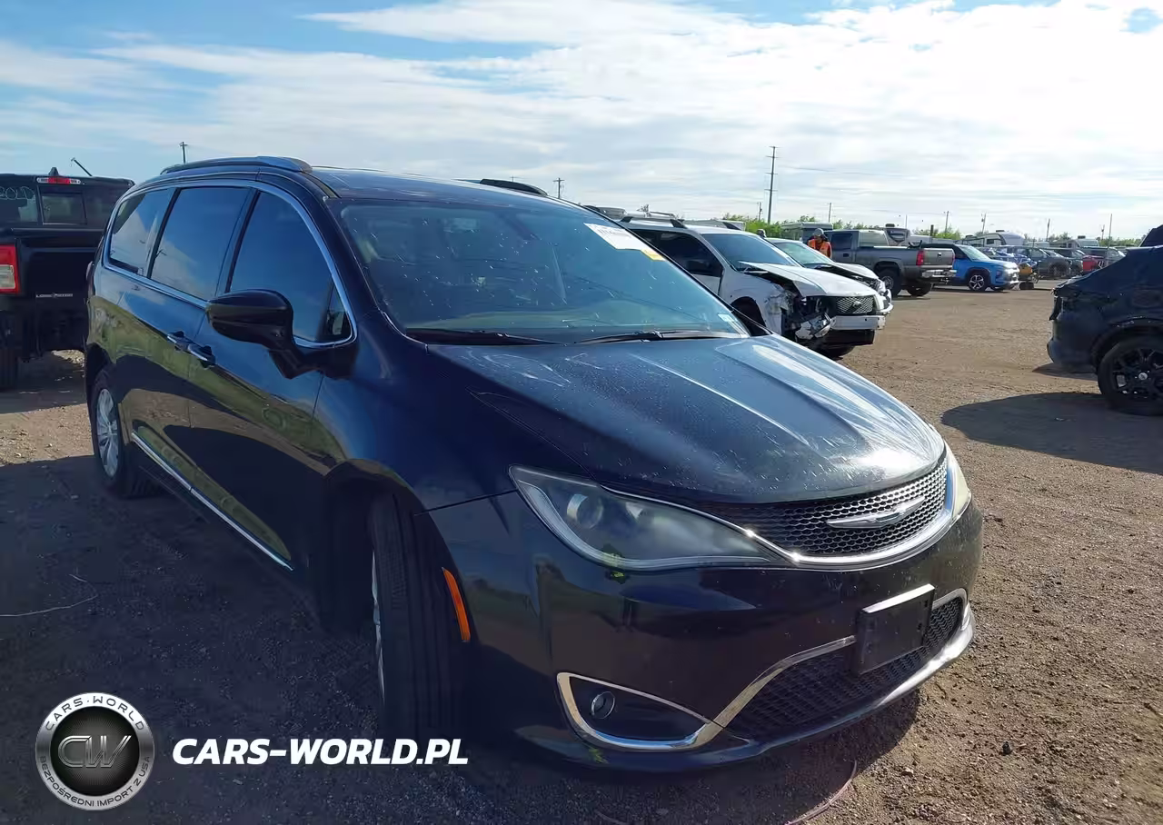 2018 Chrysler Pacifica Touring L