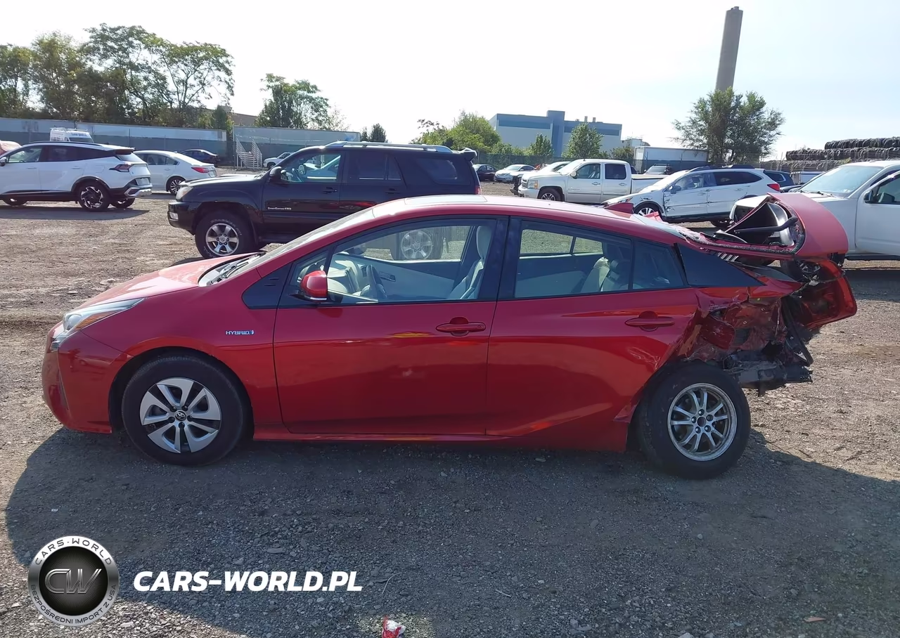 2018 Toyota Prius Four VIN:JTDKARFU9J3063585 - 14