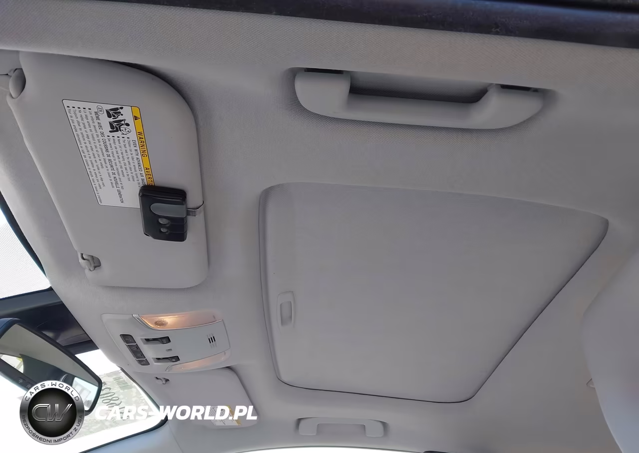 2018 Toyota Prius Four VIN:JTDKARFU9J3063585 - 20