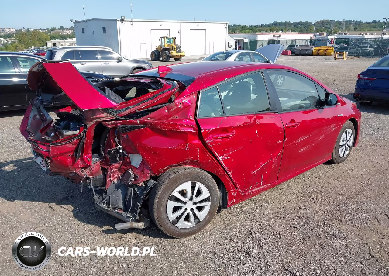 2018 Toyota Prius Four VIN:JTDKARFU9J3063585 - 4