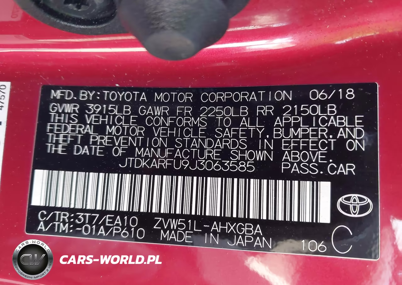 2018 Toyota Prius Four VIN:JTDKARFU9J3063585 - 9