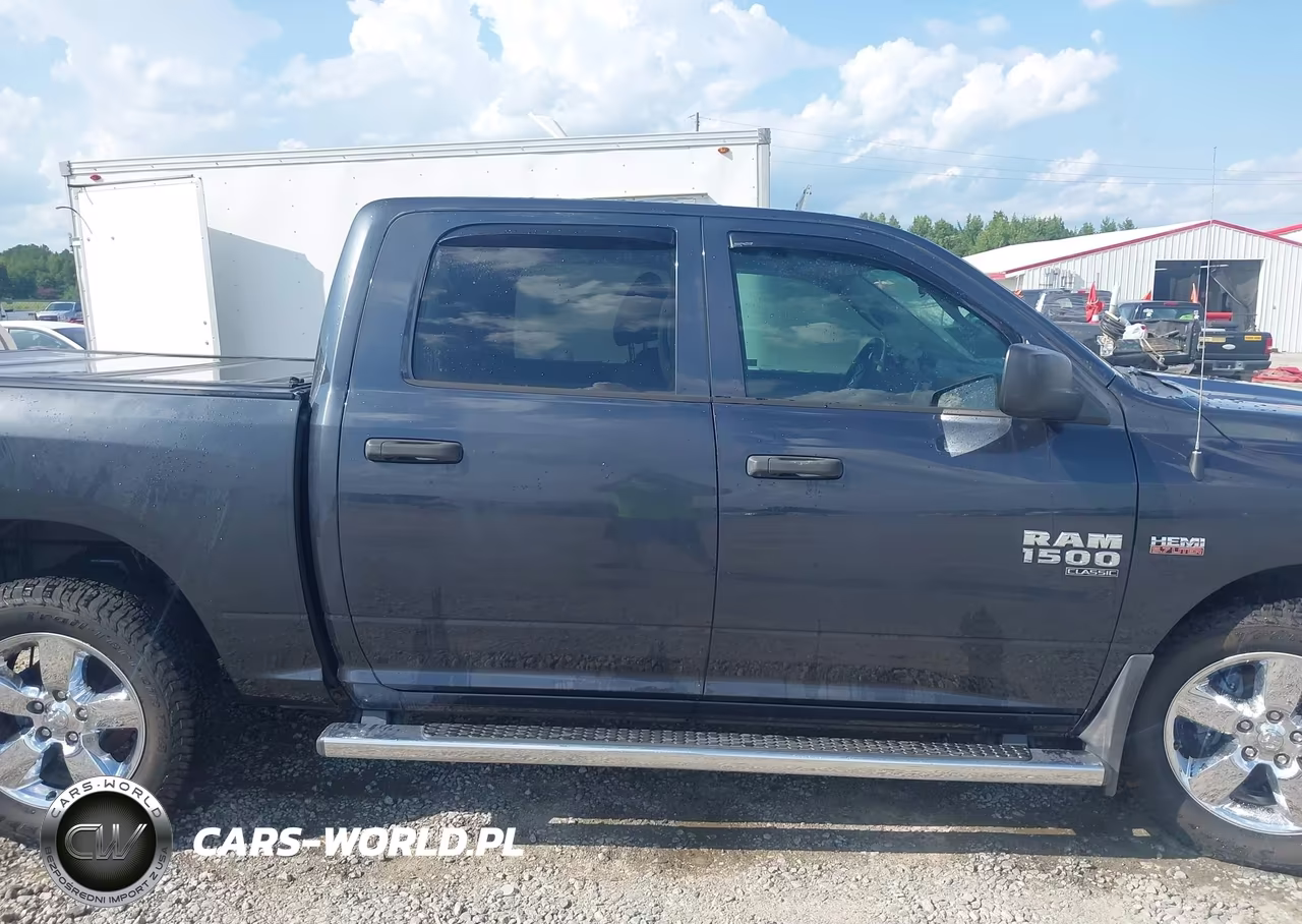 2019 Ram 1500 Classic Express 4X2 5'7 Box VIN:1C6RR6KT4KS619884 - 14