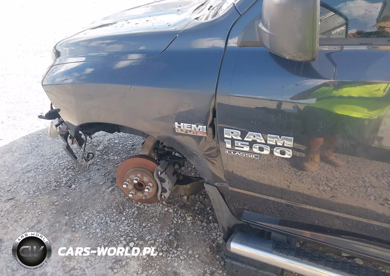 2019 Ram 1500 Classic Express 4X2 5'7 Box VIN:1C6RR6KT4KS619884 - 19