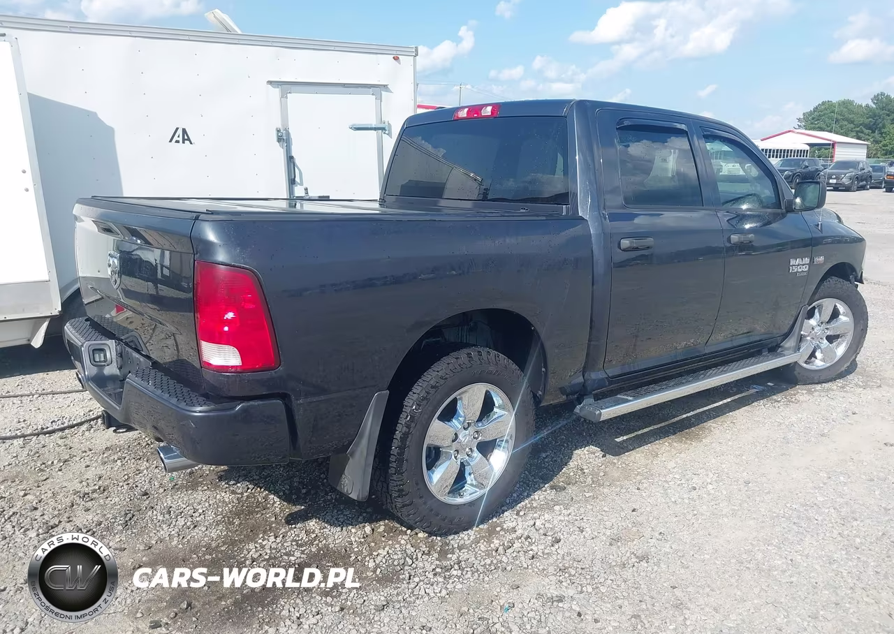 2019 Ram 1500 Classic Express 4X2 5'7 Box VIN:1C6RR6KT4KS619884 - 4