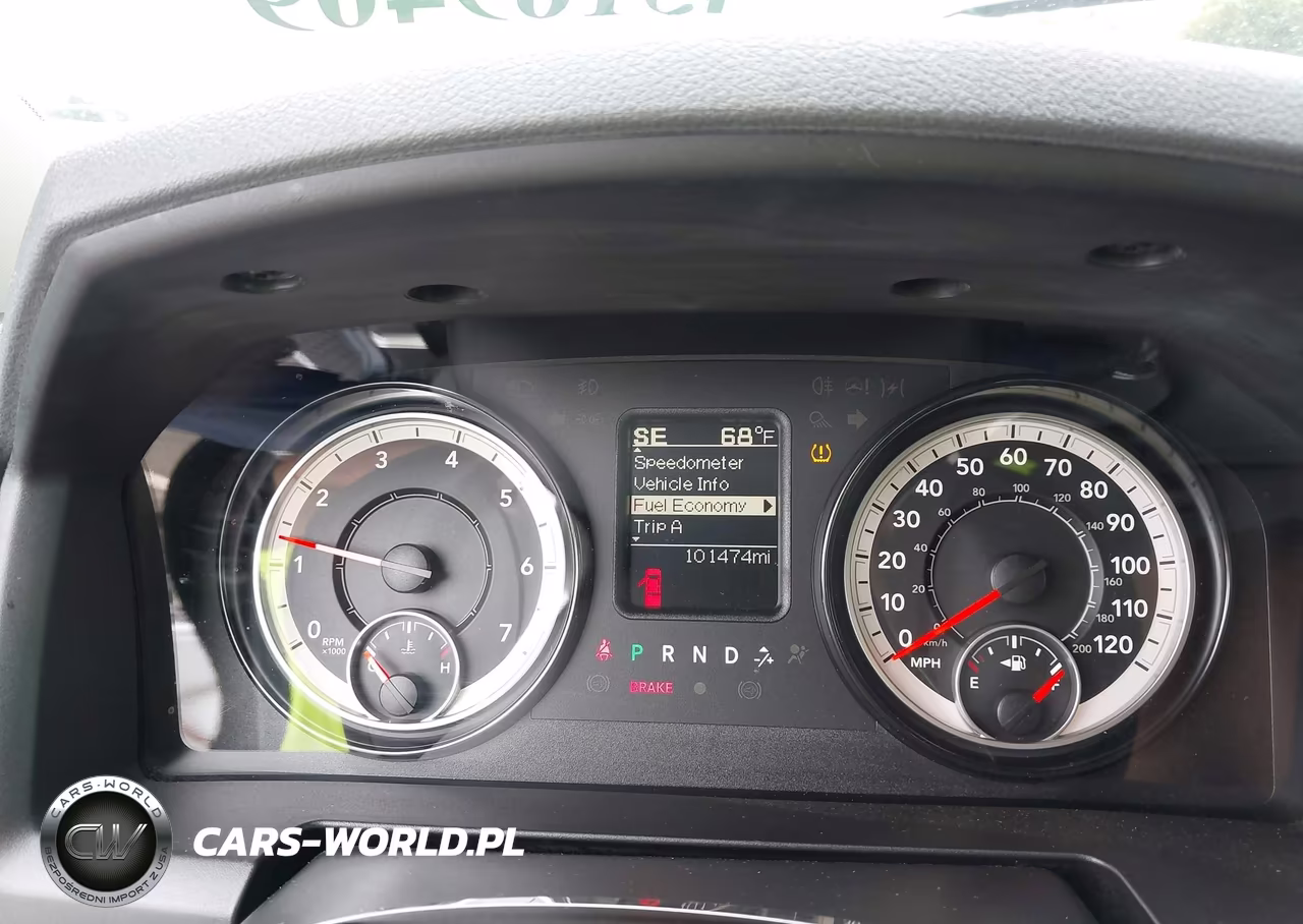 2019 Ram 1500 Classic Express 4X2 5'7 Box VIN:1C6RR6KT4KS619884 - 7