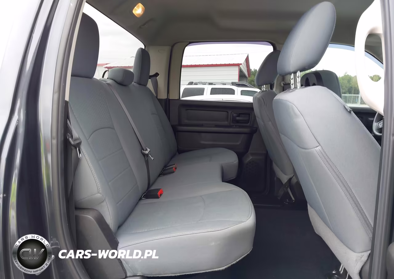 2019 Ram 1500 Classic Express 4X2 5'7 Box VIN:1C6RR6KT4KS619884 - 8