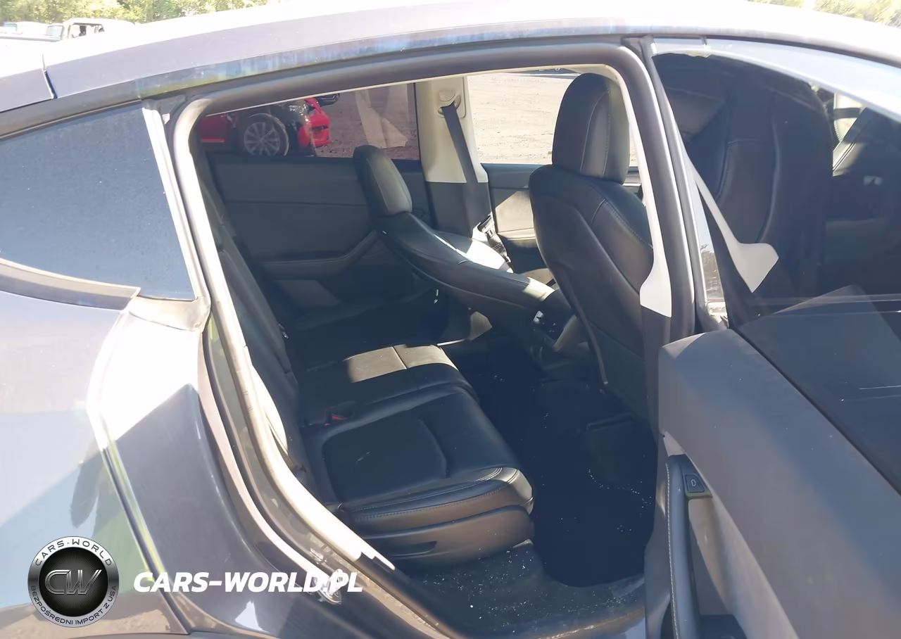 2023 Tesla Model Y VIN:7SAYGAEE0PF606695 - 8