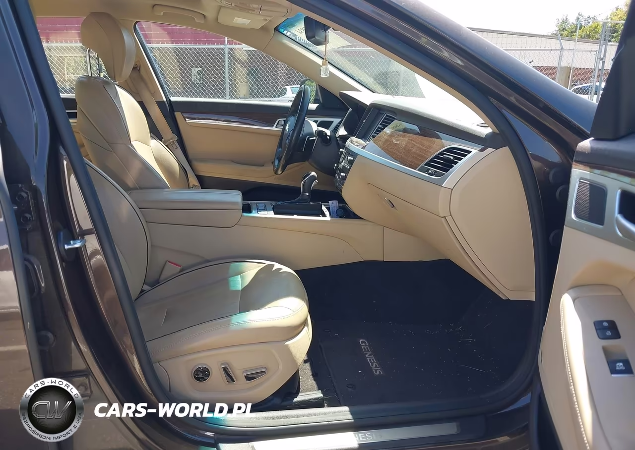 2015 Hyundai Genesis 3.8 VIN:KMHGN4JE7FU091430 - 5