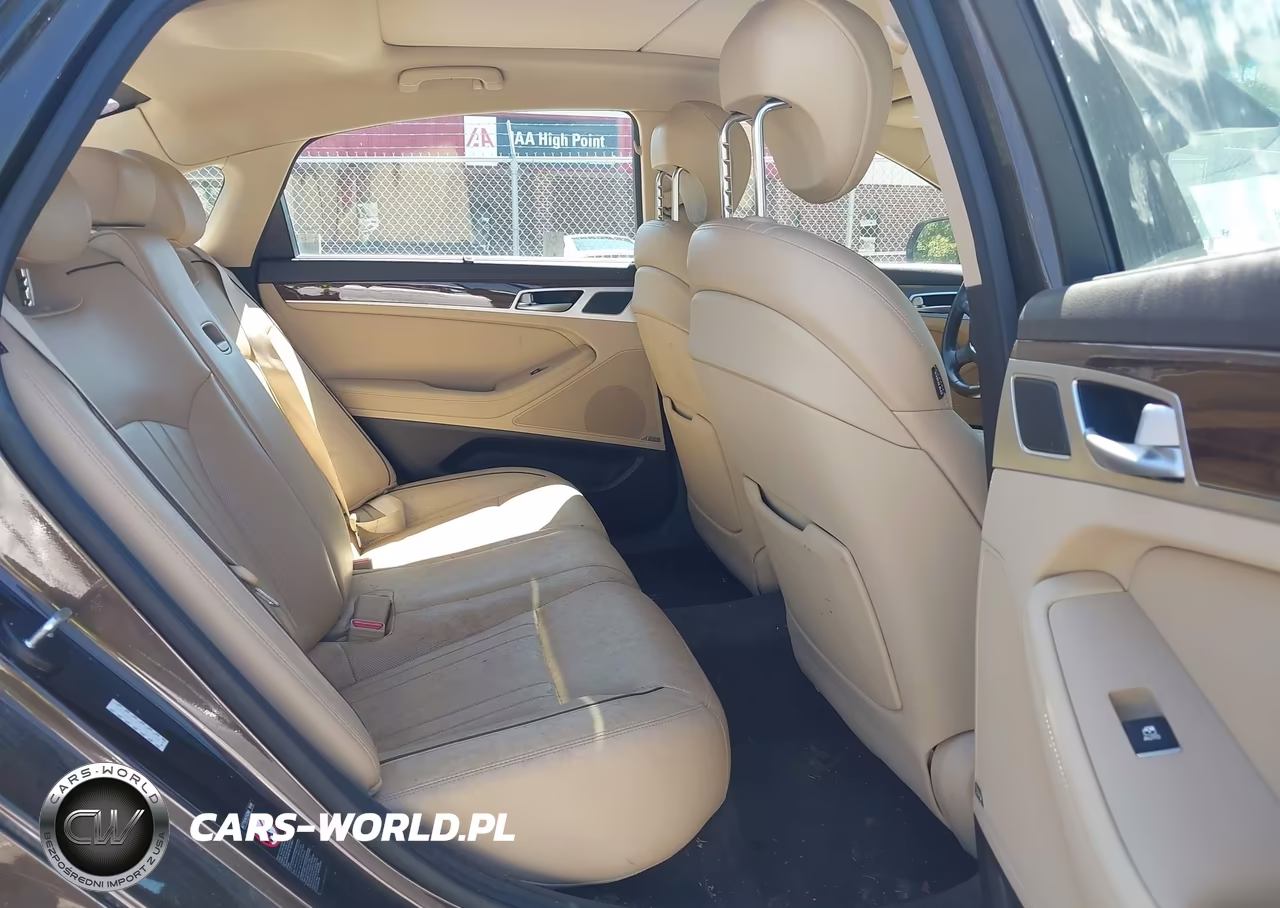 2015 Hyundai Genesis 3.8 VIN:KMHGN4JE7FU091430 - 8