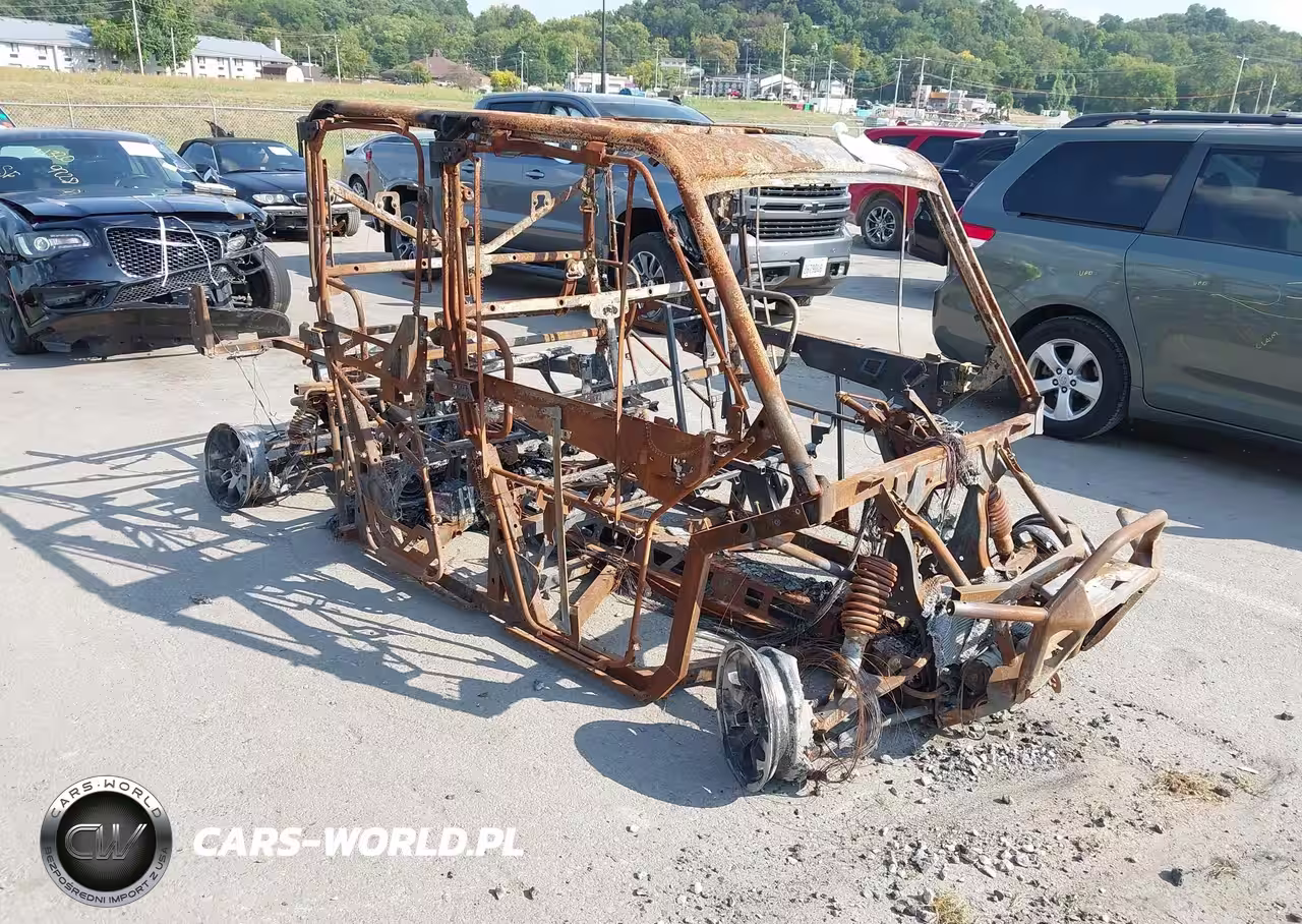 2022 Can-Am Defender Max Limited Cab Hd10