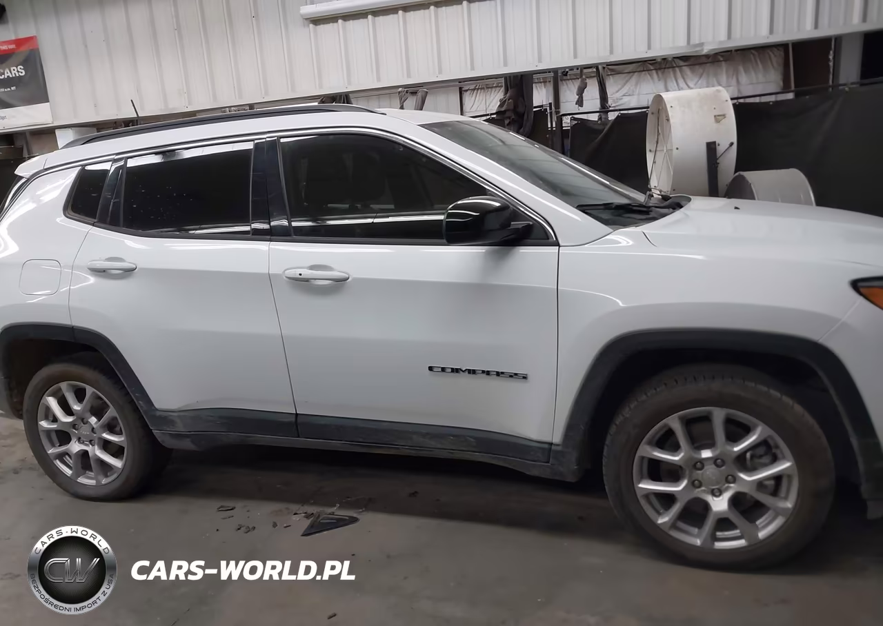 2024 Jeep Compass Latitude Lux Fwd VIN:3C4NJDFN8RT170524 - 13