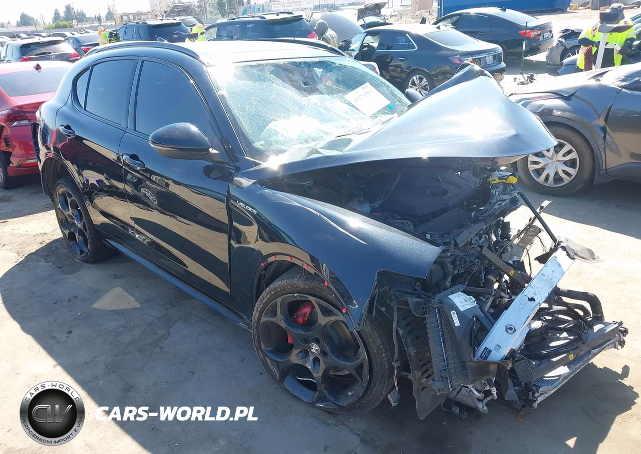 2023 Alfa Romeo Stelvio Veloce Awd