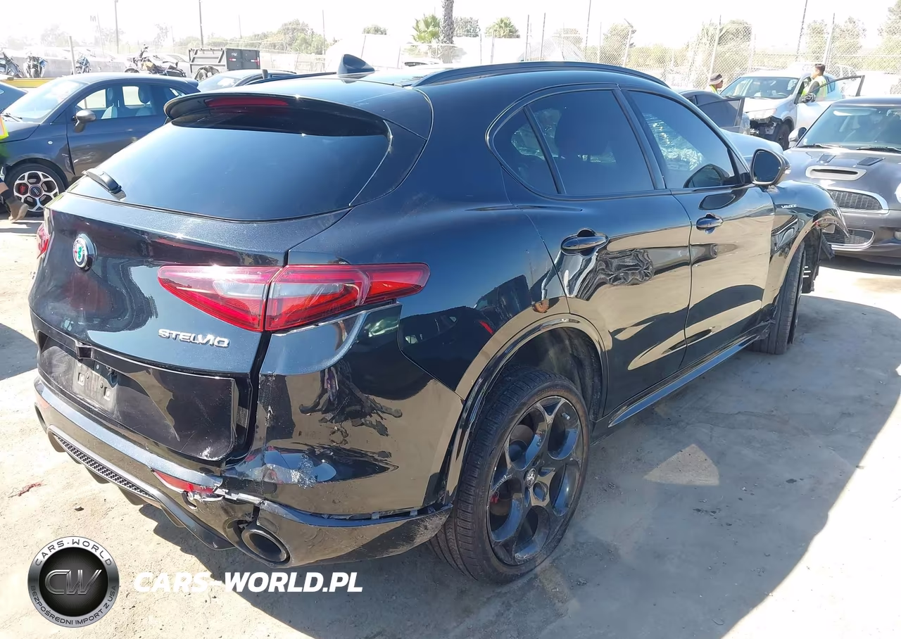 2023 Alfa Romeo Stelvio Veloce Awd VIN:ZASPAKBN3P7D54202 - 4